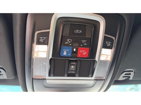 Used 2025 RAM 1500 Big Horn AWD/4WD image 21
