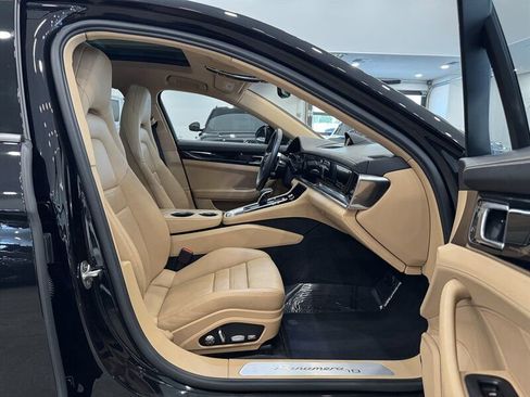 Used 2020 Porsche Panamera 4 image 9