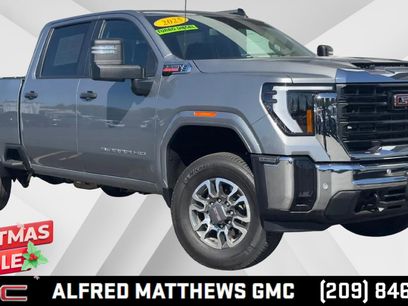 Used 2025 GMC Sierra 2500 Pro w/ 1SA Pro Safety Plus Package