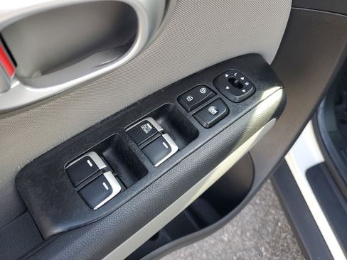 Used 2018 Kia Soul image 20