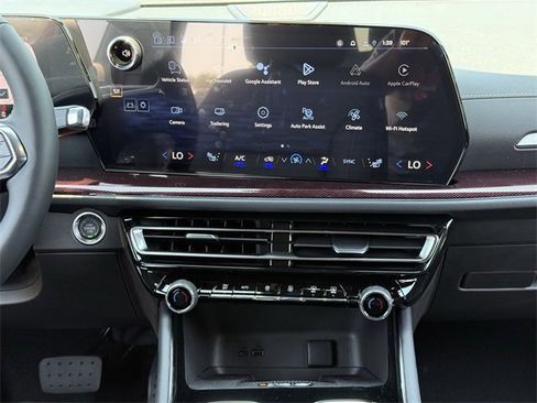 New 2026 Chevrolet Traverse Z71 w/ Enhanced Driving Package image 16