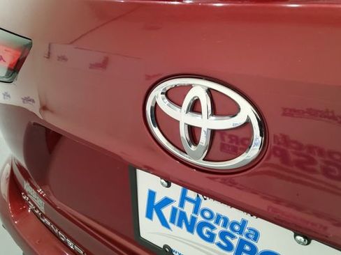 Used 2023 Toyota Highlander XLE FWD image 29