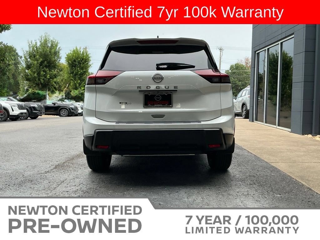 Used 2026 Nissan Rogue SV w/ Cold Weather Package FWD image 5