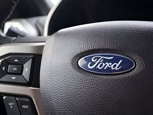 Used 2020 Ford F150 Lariat w/ Equipment Group 502A Luxury image 20