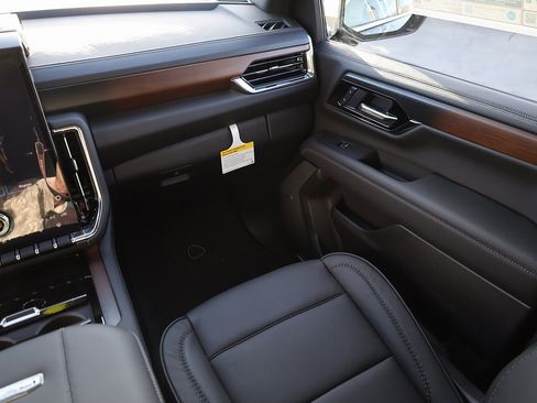 New 2026 GMC Yukon XL Denali w/ Sun & Power Step Package image 20