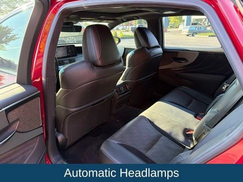 Used 2022 Lexus LS 500 F Sport w/ Accessory Package (Z2) AWD/4WD image 6