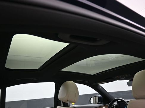 Used 2022 Mercedes-Benz E 350 Sedan w/ AMG Line Exterior image 44