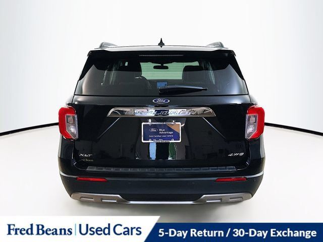 Used 2023 Ford Explorer XLT w/ Equipment Group 202A AWD/4WD image 26