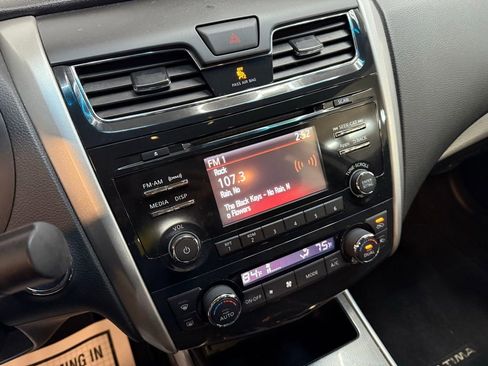 Used 2015 Nissan Altima 2.5 SL image 29