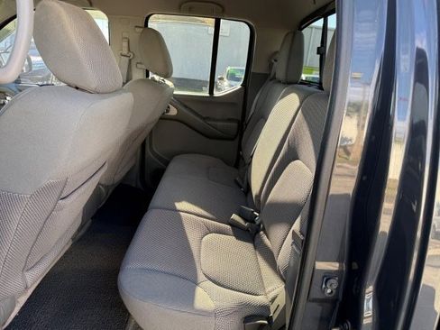 Used 2015 Nissan Frontier SV w/ SV Value Truck Package image 14