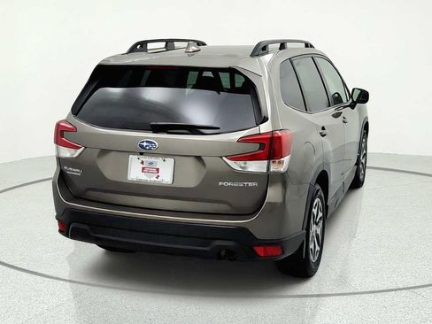 Certified 2023 Subaru Forester Premium AWD/4WD image 8