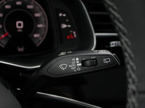 Used 2025 Audi Q8 Premium AWD/4WD image 16