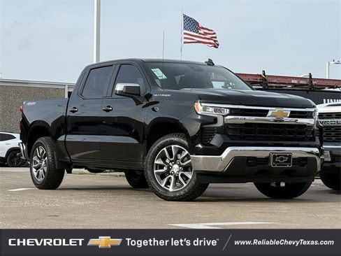 Certified 2025 Chevrolet Silverado 1500 LT image 2