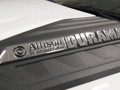 Used 2024 Chevrolet Silverado 2500 LT AWD/4WD image 30