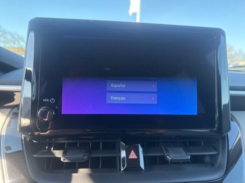 Used 2026 Toyota Corolla Cross LE image 32