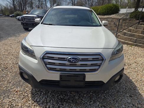 Used 2016 Subaru Outback 2.5i Premium AWD/4WD image 2