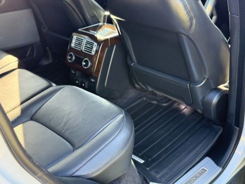 Used 2020 Land Rover Range Rover Long Wheelbase HSE image 33