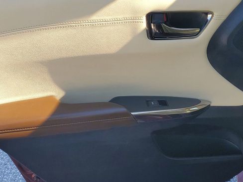 Used 2015 Toyota Avalon XLE image 42