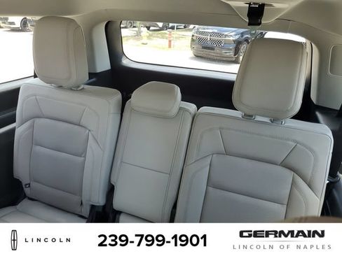 New 2026 Lincoln Navigator L Reserve AWD/4WD image 20