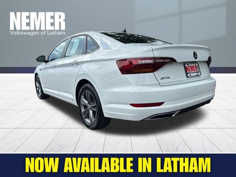 Used 2019 Volkswagen Jetta R-Line FWD image 2