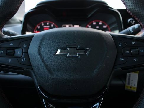 Used 2024 Chevrolet Trax RS w/ Driver Confidence Package image 14