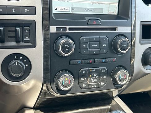 Used 2017 Ford Expedition EL Limited w/ Equipment Group 301A AWD/4WD image 32