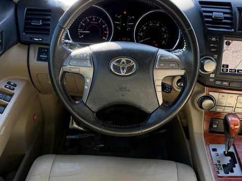 Used 2009 Toyota Highlander Limited AWD/4WD image 14