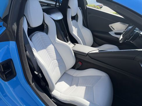 Used 2020 Chevrolet Corvette Stingray Preferred Cpe w/ 2LT Preferred Equipment Group RWD image 38