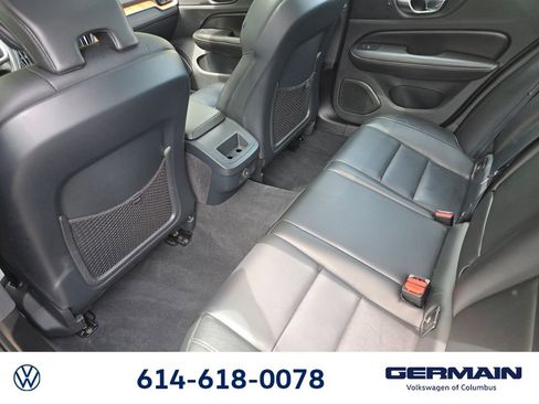 Used 2022 Volvo S60 B5 Momentum w/ Climate Package FWD image 23
