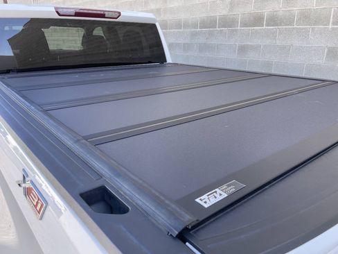 Used 2023 GMC Sierra 1500 Elevation AWD/4WD image 5