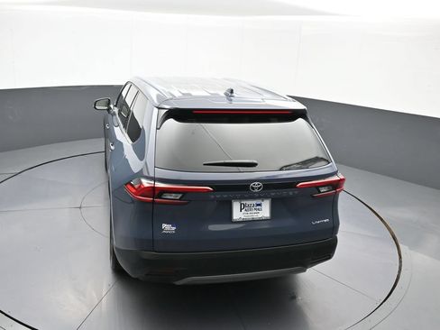 Certified 2024 Toyota Grand Highlander AWD image 40