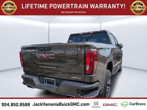 Used 2024 GMC Sierra 1500 AT4 w/ Technology Package AWD/4WD image 3