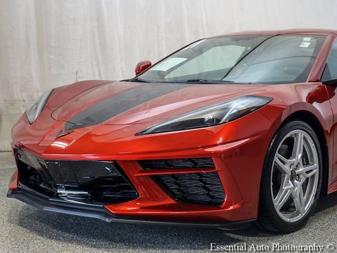 Used 2021 Chevrolet Corvette Stingray Premium Cpe w/ Z51 Performance Package RWD image 3