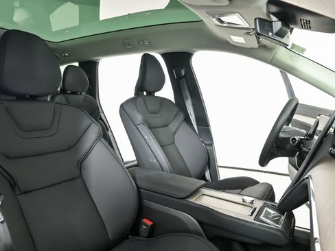New 2025 Volvo EX90 Plus w/ Protection Package Premier image 23