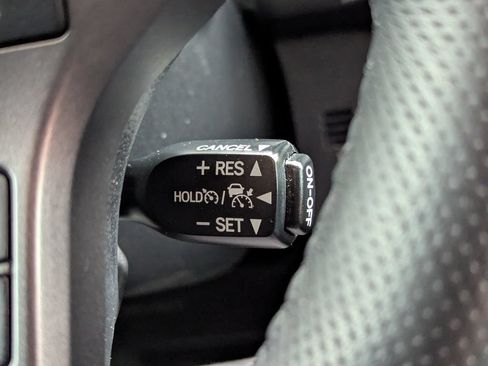 Used 2022 Toyota Tacoma TRD Sport AWD/4WD image 23