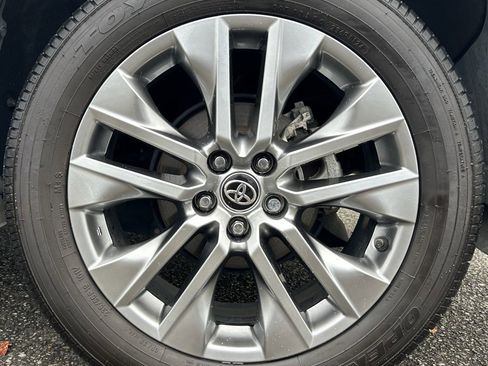 Certified 2024 Toyota RAV4 XLE Premium image 27