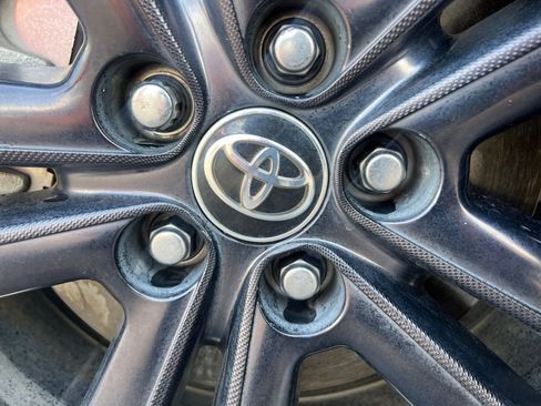 Used 2022 Toyota Sienna XSE w/ XSE Plus Package FWD image 32