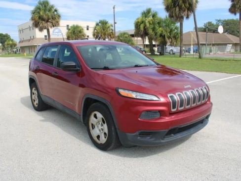 Used 2014 Jeep Cherokee Sport FWD image 36