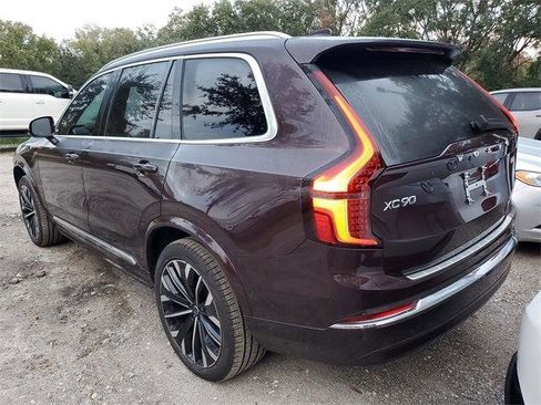 Used 2025 Volvo XC90 B6 Ultra w/ Protection Package Premier image 33
