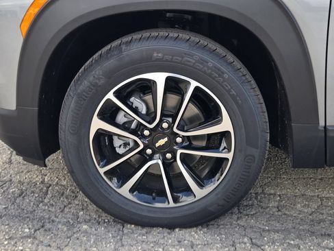 New 2026 Chevrolet TrailBlazer LT w/ LT Cold Weather Package FWD image 14