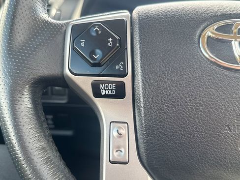 Used 2020 Toyota 4Runner Limited AWD/4WD image 21