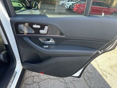 Used 2024 Mercedes-Benz GLS 450 4MATIC w/ Pinnacle Trim Package image 15