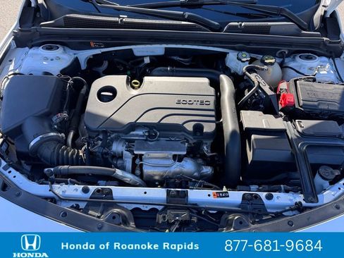 Used 2024 Chevrolet Malibu LT image 8