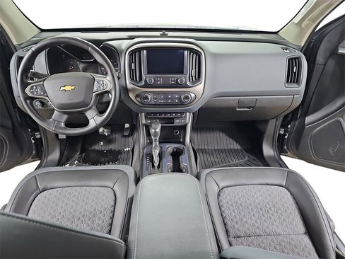 Used 2022 Chevrolet Colorado Z71 image 15