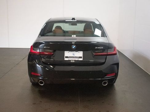 Used 2023 BMW 330i xDrive Sedan w/ Premium Package AWD/4WD image 5