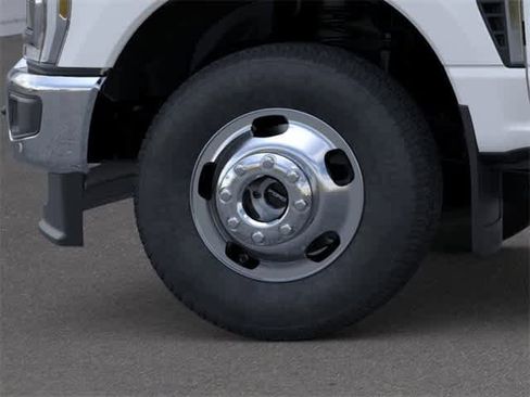 New 2025 Ford F350 Lariat w/ Lariat Ultimate Package image 19