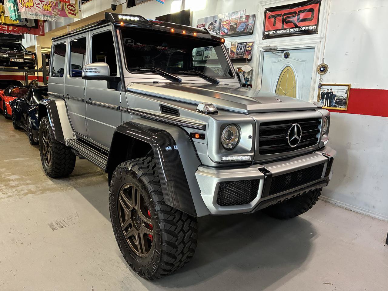 Used 2018 Mercedes-Benz G 550 Squared image 7