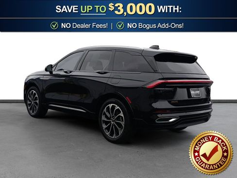 Used 2024 Lincoln Nautilus Reserve w/ Equipment Group 202A image 4