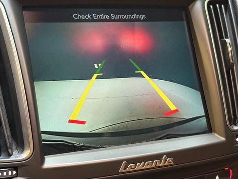 Used 2018 Maserati Levante 3.0L image 32