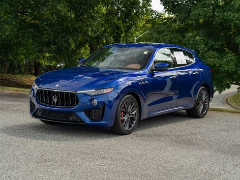 Used 2022 Maserati Levante Modena image 5